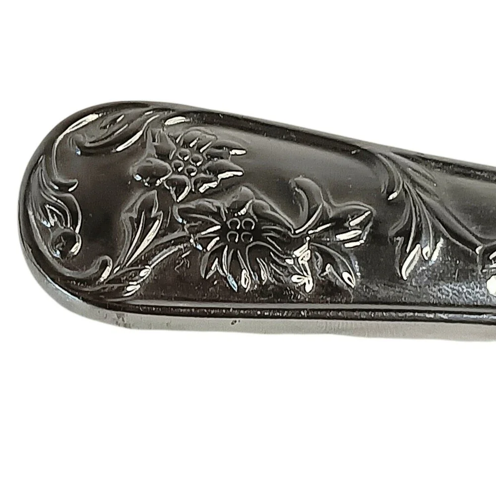 Reed & Barton Queens Garden 12 Steak Knives Glossy Stainless Flatware Floral